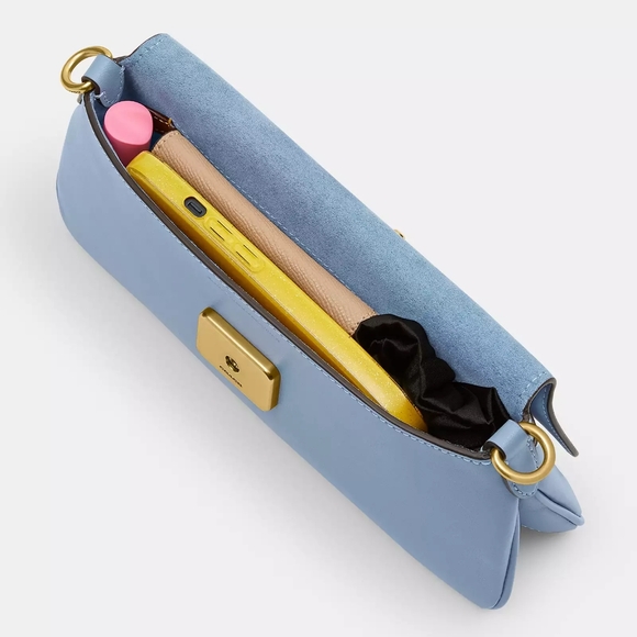 NWT! Coach Jet Shoulder Bag In Brass/Bluebell - Picture 4 of 8